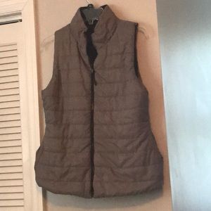 Reversible vest
